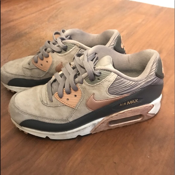 Nike Shoes - Nike AirMax Nike Shoes - Nike AirMax